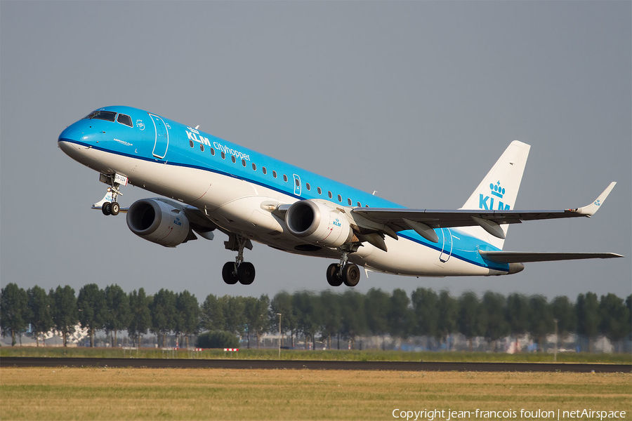 KLM Cityhopper Embraer ERJ-190LR (ERJ-190-100LR) (PH-EZA) | Photo 267207