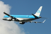 KLM Cityhopper Embraer ERJ-190LR (ERJ-190-100LR) (PH-EZA) at  Hamburg - Fuhlsbuettel (Helmut Schmidt), Germany