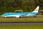 KLM Cityhopper Embraer ERJ-190LR (ERJ-190-100LR) (PH-EZA) at  Hamburg - Fuhlsbuettel (Helmut Schmidt), Germany
