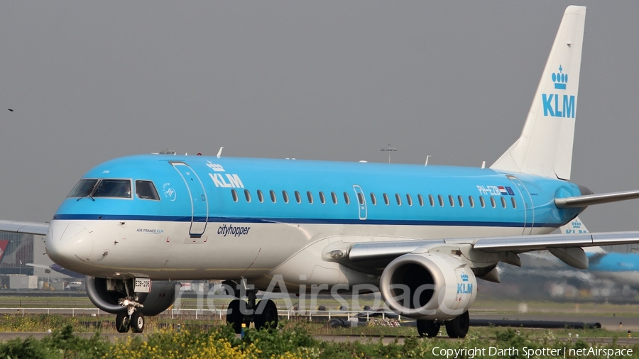 KLM Cityhopper Embraer ERJ-190LR (ERJ-190-100LR) (PH-EZB) | Photo 216578