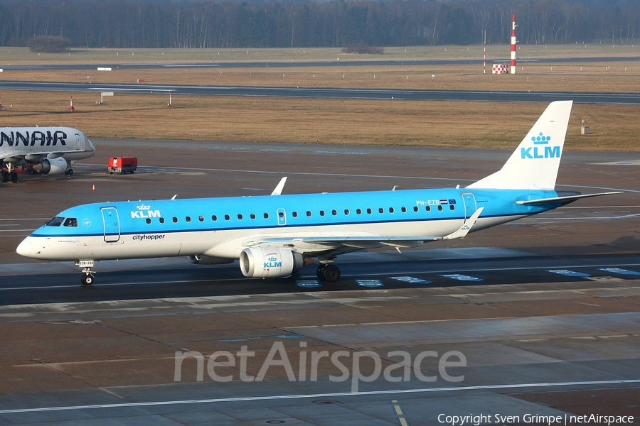 KLM Cityhopper Embraer ERJ-190LR (ERJ-190-100LR) (PH-EZB) | Photo 40925