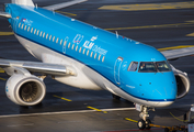 KLM Cityhopper Embraer ERJ-190STD (ERJ-190-100STD) (PH-EZC) at  Hamburg - Fuhlsbuettel (Helmut Schmidt), Germany