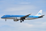 KLM Cityhopper Embraer ERJ-190STD (ERJ-190-100STD) (PH-EZC) at  Frankfurt am Main, Germany