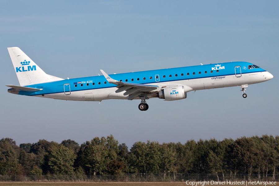 KLM Cityhopper Embraer ERJ-190STD (ERJ-190-100STD) (PH-EZC) | Photo 529668