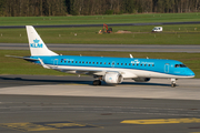 KLM Cityhopper Embraer ERJ-190STD (ERJ-190-100STD) (PH-EZC) at  Hamburg - Fuhlsbuettel (Helmut Schmidt), Germany