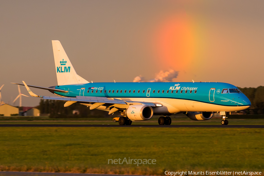 KLM Cityhopper Embraer ERJ-190STD (ERJ-190-100STD) (PH-EZD) | Photo 125217