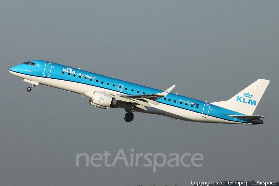 KLM Cityhopper Embraer ERJ-190STD (ERJ-190-100STD) (PH-EZD) | Photo 123561
