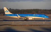 KLM Cityhopper Embraer ERJ-190LR (ERJ-190-100LR) (PH-EZE) at  Billund, Denmark