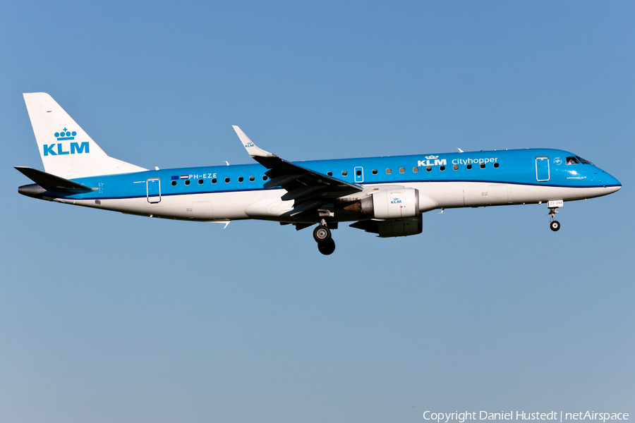KLM Cityhopper Embraer ERJ-190LR (ERJ-190-100LR) (PH-EZE) | Photo 479956