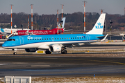 KLM Cityhopper Embraer ERJ-190LR (ERJ-190-100LR) (PH-EZE) at  Hamburg - Fuhlsbuettel (Helmut Schmidt), Germany