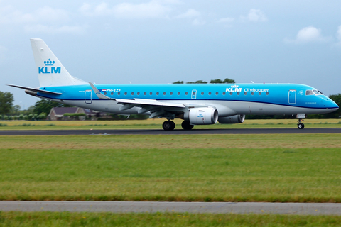 KLM Cityhopper Embraer ERJ-190STD (ERJ-190-100STD) (PH-EZF) at  Amsterdam - Schiphol, Netherlands