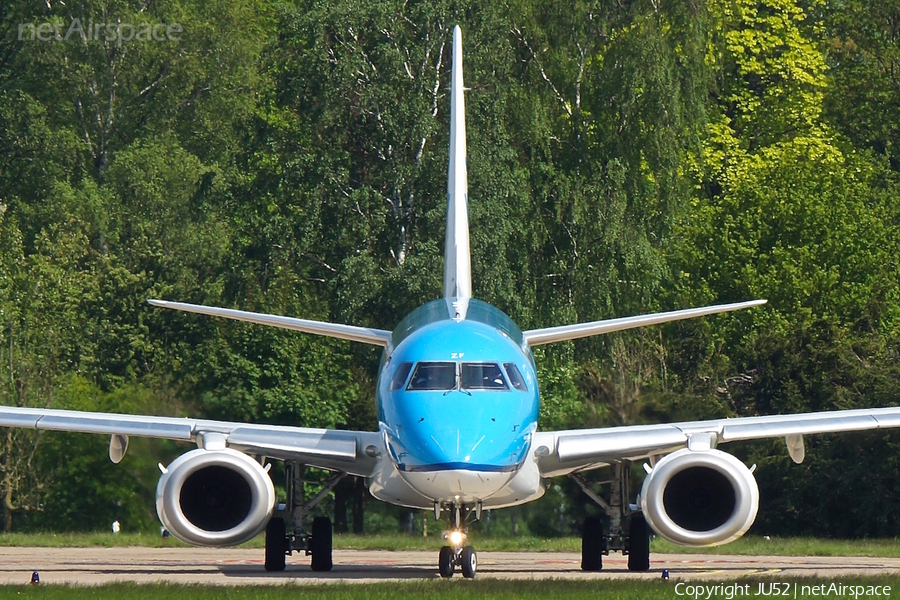 KLM Cityhopper Embraer ERJ-190STD (ERJ-190-100STD) (PH-EZF) | Photo 107611