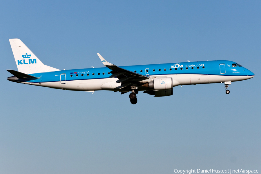 KLM Cityhopper Embraer ERJ-190LR (ERJ-190-100LR) (PH-EZG) | Photo 479958