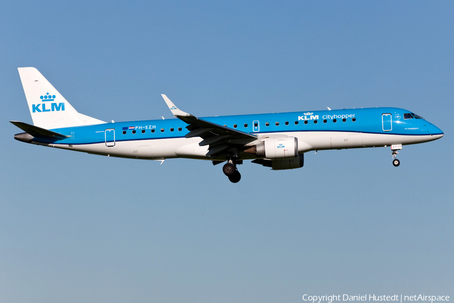 KLM Cityhopper Embraer ERJ-190LR (ERJ-190-100LR) (PH-EZH) | Photo 479479