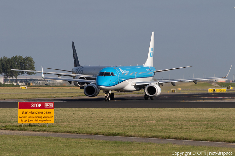 KLM Cityhopper Embraer ERJ-190LR (ERJ-190-100LR) (PH-EZH) | Photo 604787