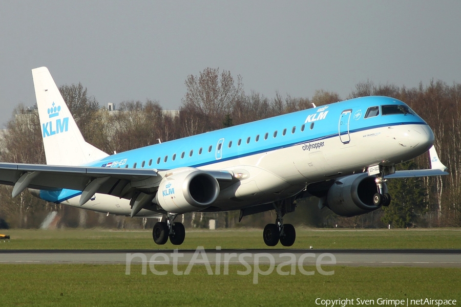 KLM Cityhopper Embraer ERJ-190STD (ERJ-190-100STD) (PH-EZI) | Photo 17004