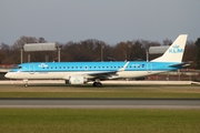 KLM Cityhopper Embraer ERJ-190STD (ERJ-190-100STD) (PH-EZI) at  Hamburg - Fuhlsbuettel (Helmut Schmidt), Germany