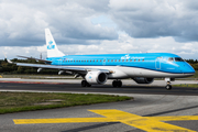 KLM Cityhopper Embraer ERJ-190STD (ERJ-190-100STD) (PH-EZK) at  Hamburg - Fuhlsbuettel (Helmut Schmidt), Germany