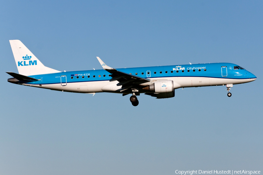 KLM Cityhopper Embraer ERJ-190STD (ERJ-190-100STD) (PH-EZK) | Photo 479959