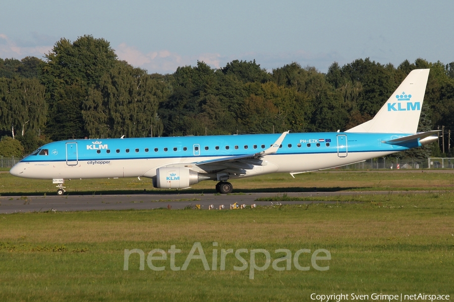 KLM Cityhopper Embraer ERJ-190STD (ERJ-190-100STD) (PH-EZK) | Photo 455105