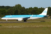 KLM Cityhopper Embraer ERJ-190STD (ERJ-190-100STD) (PH-EZL) at  Hamburg - Fuhlsbuettel (Helmut Schmidt), Germany