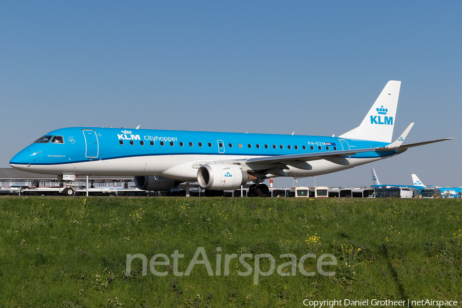 KLM Cityhopper Embraer ERJ-190STD (ERJ-190-100STD) (PH-EZM) | Photo 331356