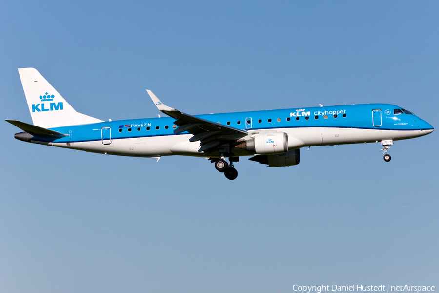 KLM Cityhopper Embraer ERJ-190STD (ERJ-190-100STD) (PH-EZN) | Photo 479960