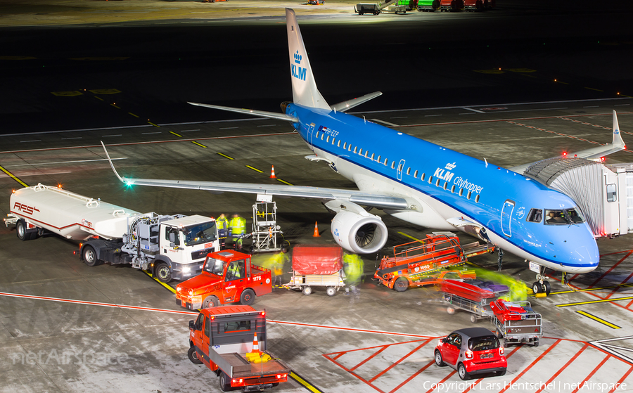 KLM Cityhopper Embraer ERJ-190LR (ERJ-190-100LR) (PH-EZP) | Photo 284526