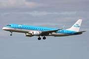 KLM Cityhopper Embraer ERJ-190LR (ERJ-190-100LR) (PH-EZP) at  Hamburg - Fuhlsbuettel (Helmut Schmidt), Germany