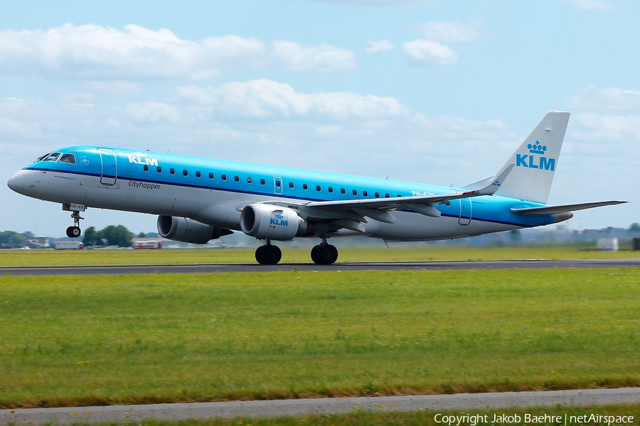 KLM Cityhopper Embraer ERJ-190STD (ERJ-190-100STD) (PH-EZR) | Photo 172502