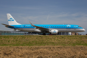 KLM Cityhopper Embraer ERJ-190STD (ERJ-190-100STD) (PH-EZR) at  Amsterdam - Schiphol, Netherlands