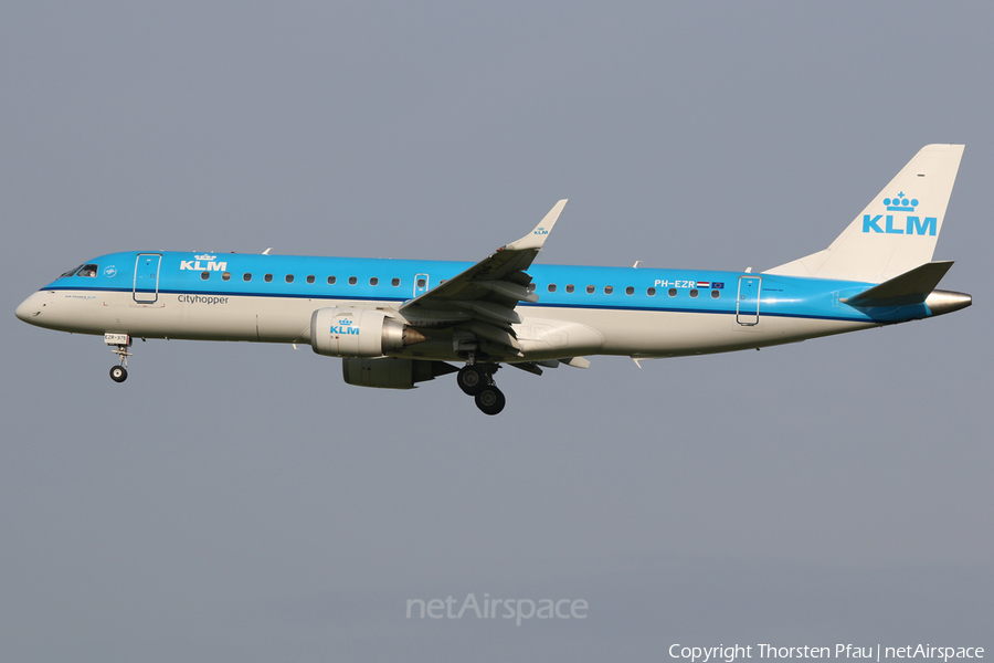 KLM Cityhopper Embraer ERJ-190STD (ERJ-190-100STD) (PH-EZR) | Photo 61656