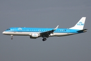 KLM Cityhopper Embraer ERJ-190LR (ERJ-190-100LR) (PH-EZS) at  Hamburg - Fuhlsbuettel (Helmut Schmidt), Germany