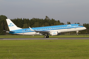 KLM Cityhopper Embraer ERJ-190LR (ERJ-190-100LR) (PH-EZS) at  Hamburg - Fuhlsbuettel (Helmut Schmidt), Germany