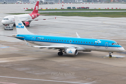 KLM Cityhopper Embraer ERJ-190LR (ERJ-190-100LR) (PH-EZS) at  Dusseldorf - International, Germany