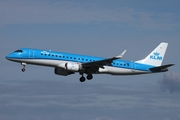 KLM Cityhopper Embraer ERJ-190LR (ERJ-190-100LR) (PH-EZS) at  Hamburg - Fuhlsbuettel (Helmut Schmidt), Germany