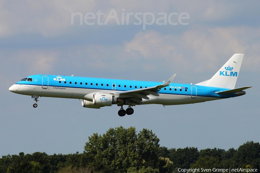 KLM Cityhopper Embraer ERJ-190STD (ERJ-190-100STD) (PH-EZW) | Photo 123576