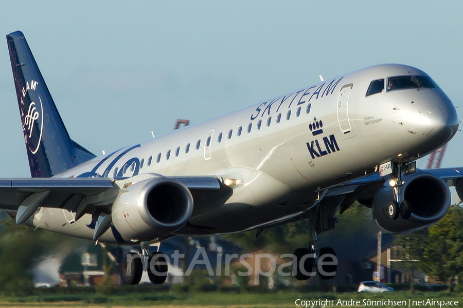 KLM Cityhopper Embraer ERJ-190STD (ERJ-190-100STD) (PH-EZX) | Photo 30197