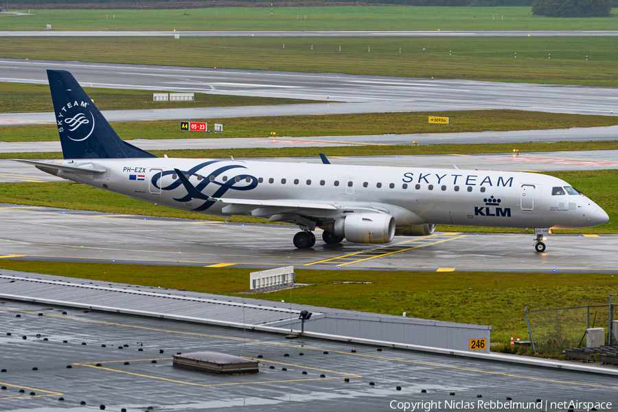 KLM Cityhopper Embraer ERJ-190STD (ERJ-190-100STD) (PH-EZX) | Photo 352789