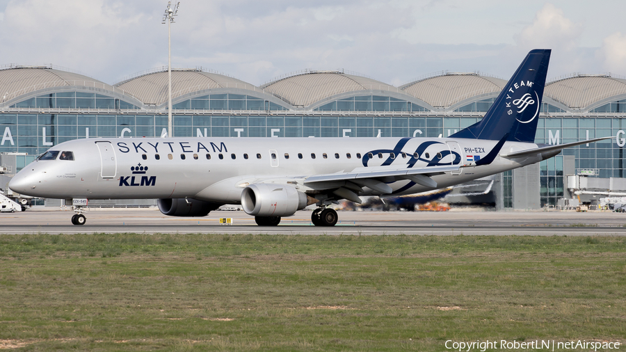 KLM Cityhopper Embraer ERJ-190STD (ERJ-190-100STD) (PH-EZX) | Photo 593403