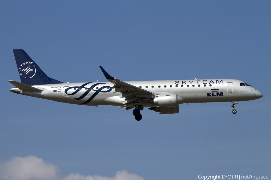 KLM Cityhopper Embraer ERJ-190STD (ERJ-190-100STD) (PH-EZX) | Photo 404415