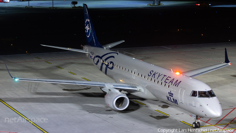 KLM Cityhopper Embraer ERJ-190STD (ERJ-190-100STD) (PH-EZX) | Photo 484751