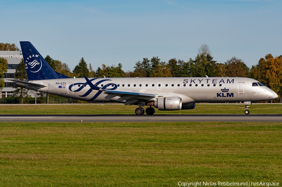 KLM Cityhopper Embraer ERJ-190STD (ERJ-190-100STD) (PH-EZX) | Photo 647259