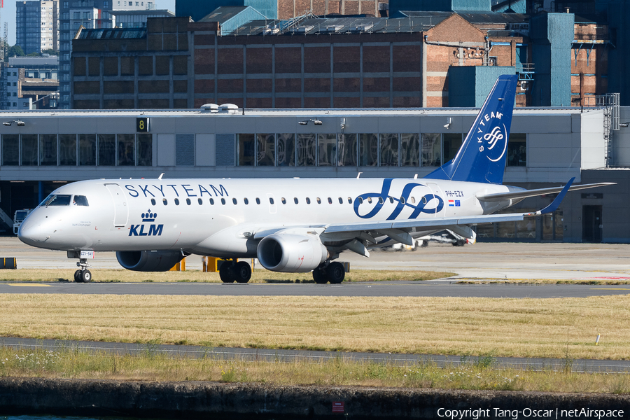 KLM Cityhopper Embraer ERJ-190STD (ERJ-190-100STD) (PH-EZX) | Photo 517911