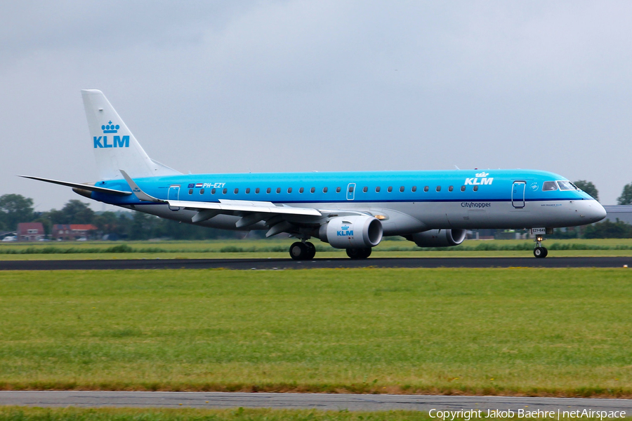 KLM Cityhopper Embraer ERJ-190STD (ERJ-190-100STD) (PH-EZY) | Photo 172460