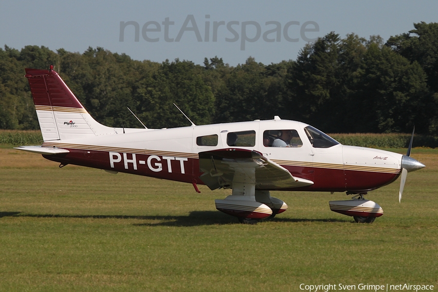 (Private) Piper PA-28-181 Archer III (PH-GTT) | Photo 585222