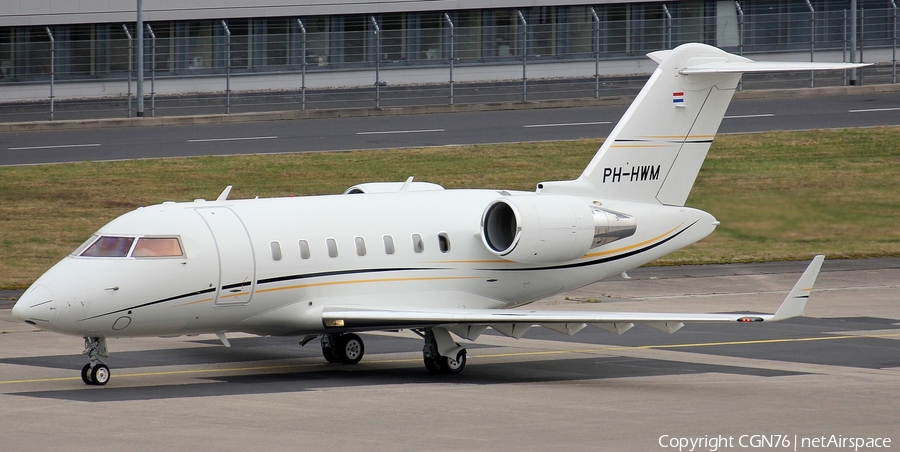 JetNetherlands Bombardier CL-600-2B16 Challenger 605 (PH-HWM) | Photo 499131