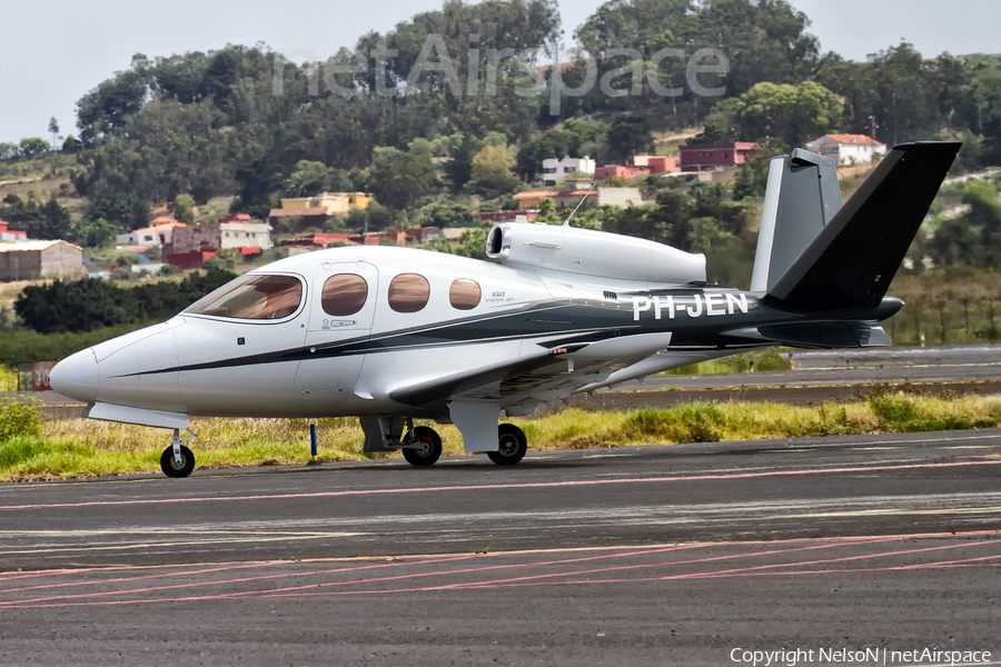 (Private) Cirrus SF50 Vision Jet G2 (PH-JEN) | Photo 470883