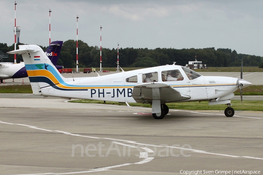 (Private) Piper PA-28RT-201T Turbo Arrow IV (PH-JMB) | Photo 35424