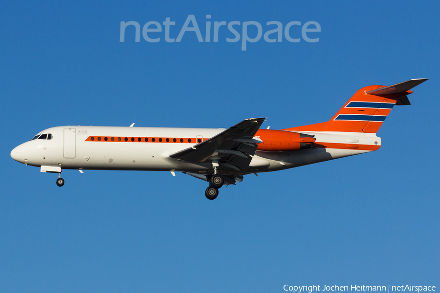 Dutch Government Fokker 70 (PH-KBX) | Photo 136809